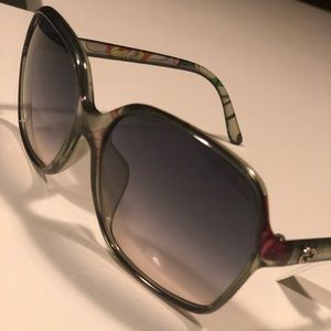 Gucci floral sunglasses